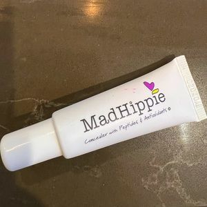 MadHippie Concealer, Shade 10